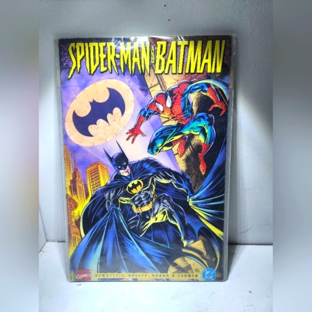 Collector's Alert! Spider-Man and Batman Team-Up: Disordered Minds ✅️